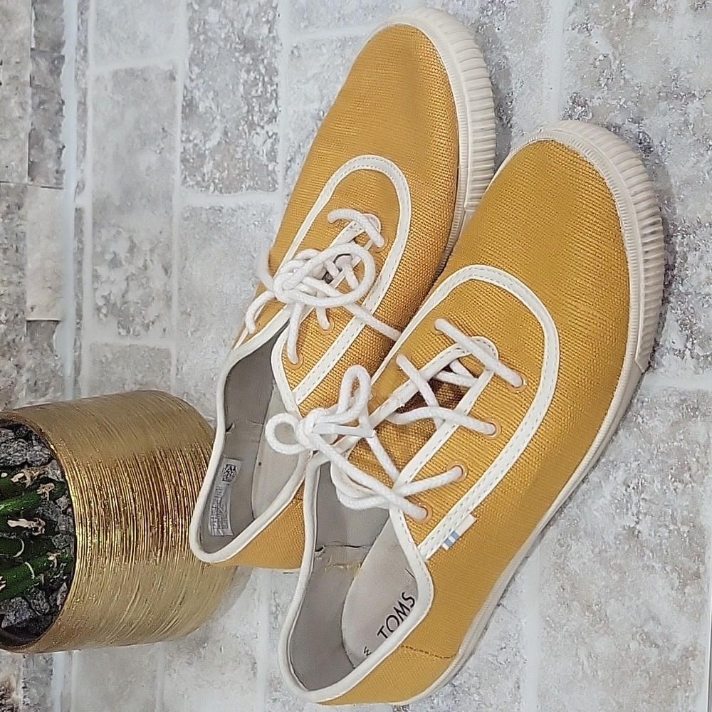 Toms canva sneakers